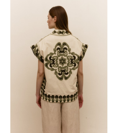 CHALECO FLORES BORDADAS