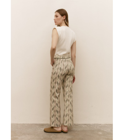 PANTALÓN ESTAMPADO BOLSILLOS