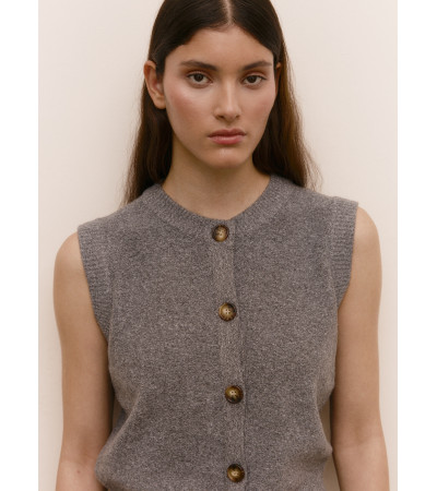 CHALECO PUNTO BOTONES