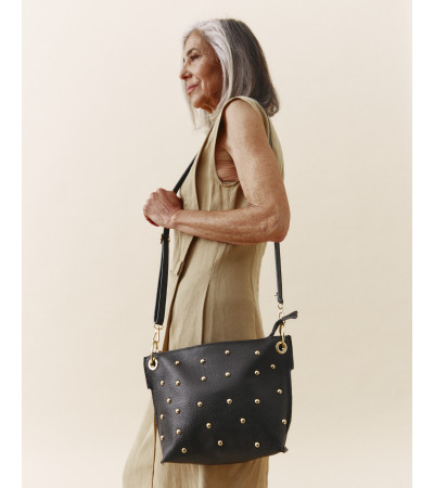 BOLSO TACHUELAS DORADAS