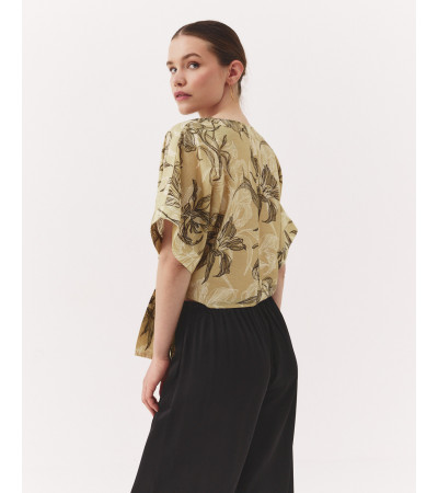 BLUSA FLORES LAZADA