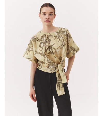 BLUSA FLORES LAZADA