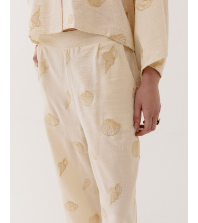 PANTALÓN ESTAMPADO CONCHAS