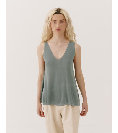 TOP PUNTO CUELLO PICO