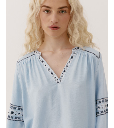 BLUSA BORDADO FLORES