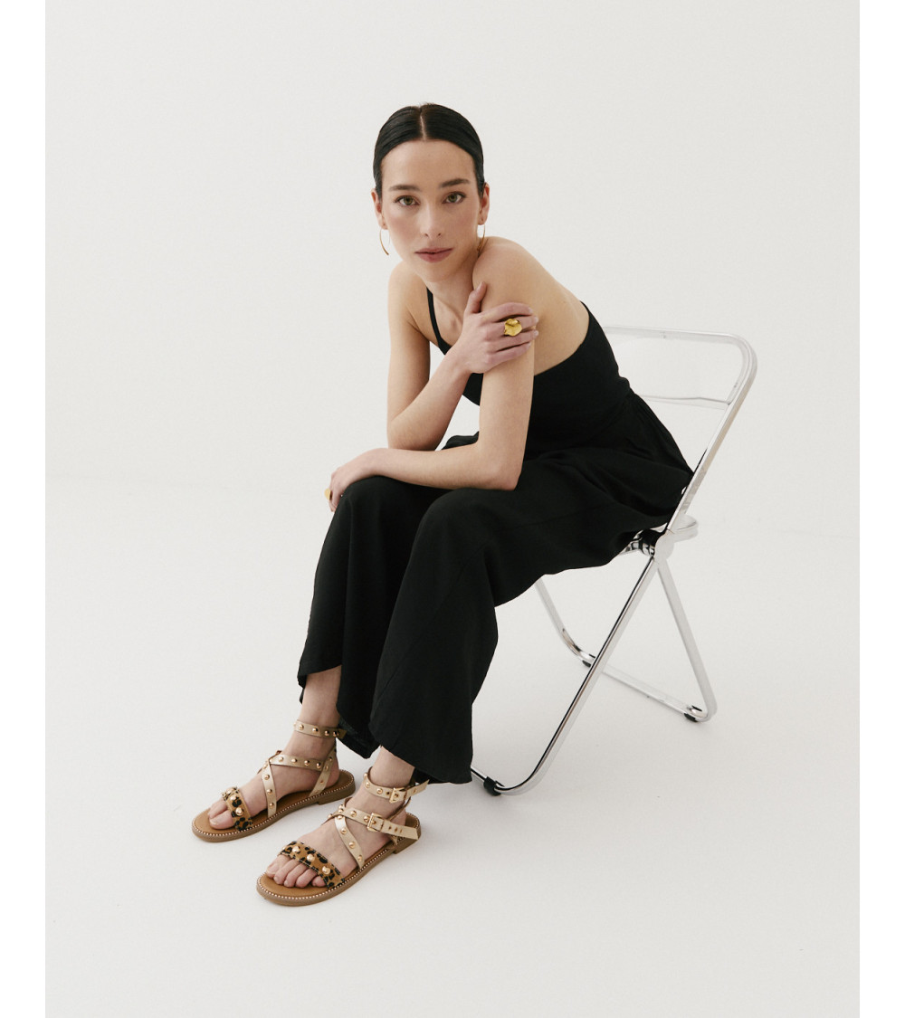 SANDALIA TACHAS LEOPARDO