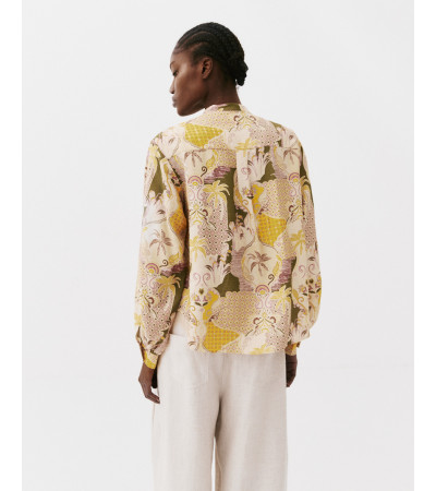 BLUSA FLORES VOLANTES