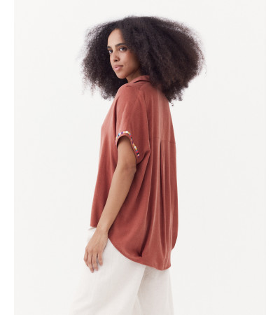 BLUSA FLUIDA CON TENCEL