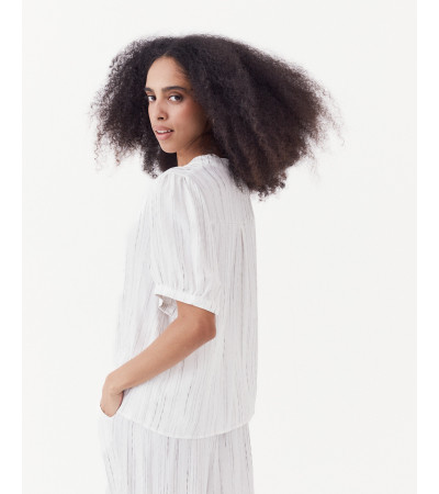 BLUSA ESTAMPADA BOTONES