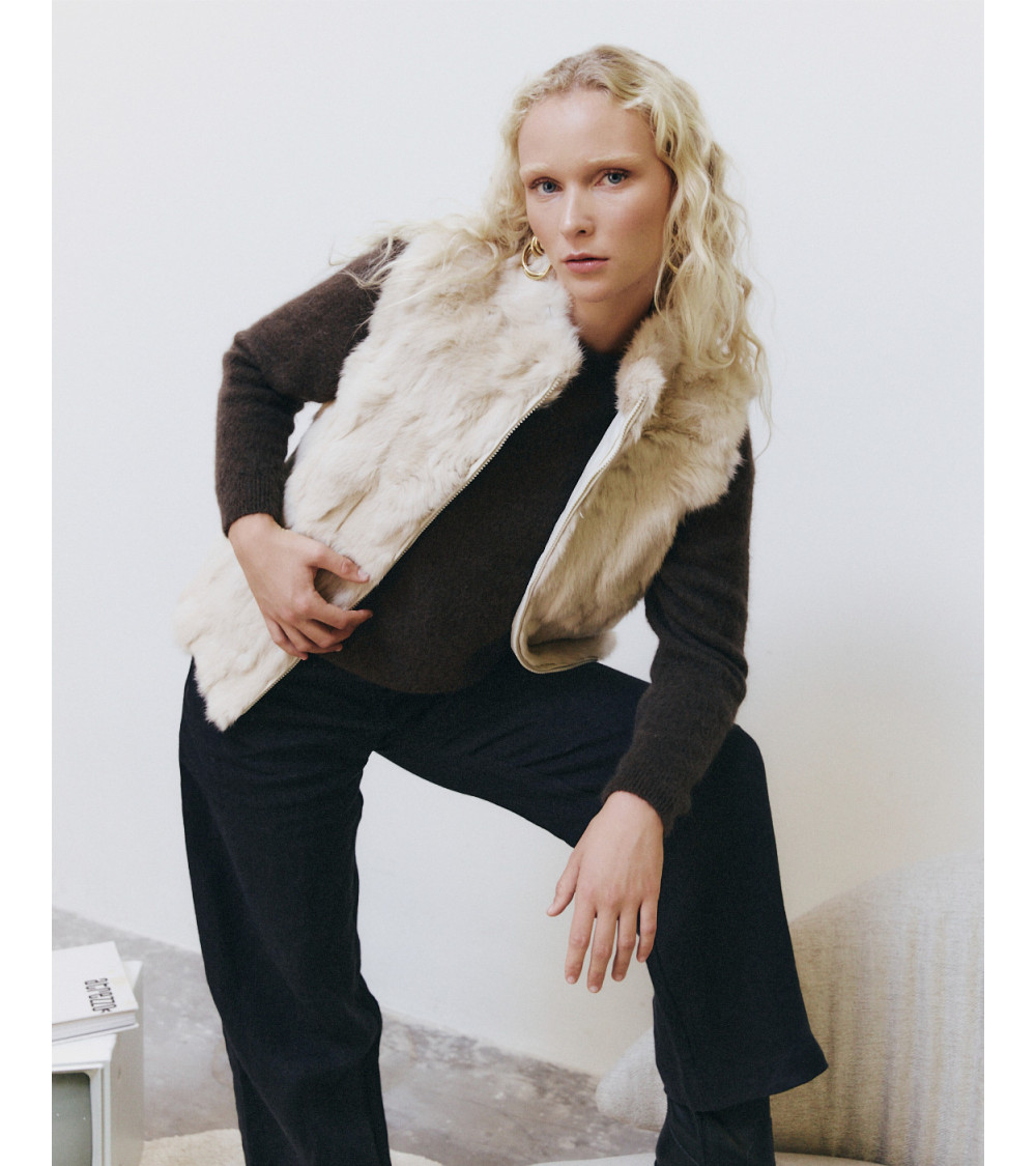 CHALECO DE PELO NATURAL CON CREMALLERA BEIGE MULAYA