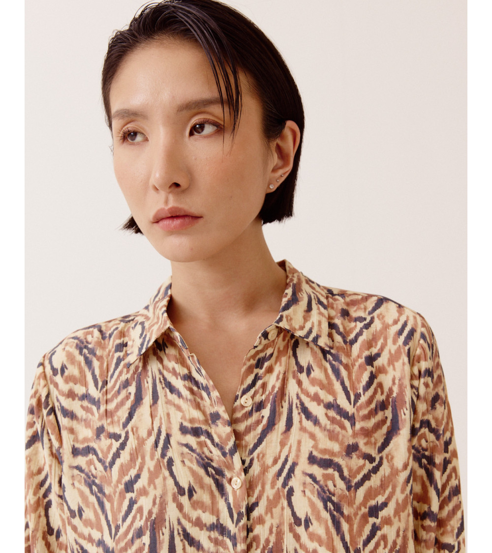 BLUSA ESTAMPADO ANIMAL SLIM | MULAYA