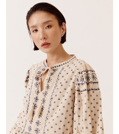 Blusa peplum de manga larga con bordados étnicos | MULAYA
