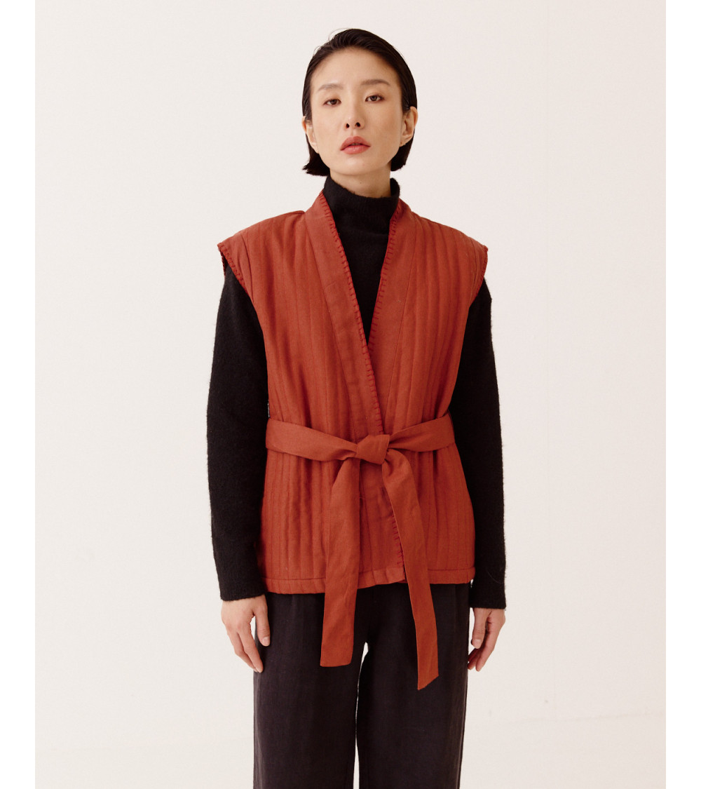 CHALECO KIMONO ACOLCHADO CON LAZO | MULAYA