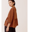 Blusa peplum bordado de manga 3/4 | MULAYA
