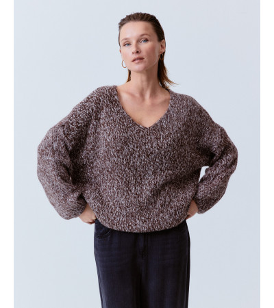 JERSEY PUNTO ESCOTE PICO MANGA ABULLONADA | MULAYA