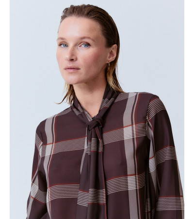 BLUSA LAZADA CUELLO CUADROS ESTAMPADA | MULAYA