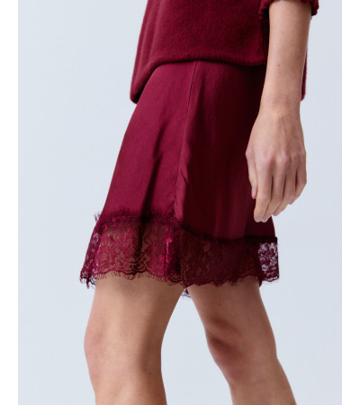 FALDA CORTA SATINADA ENCAJE CINTURA ELÁSTICA | MULAYA