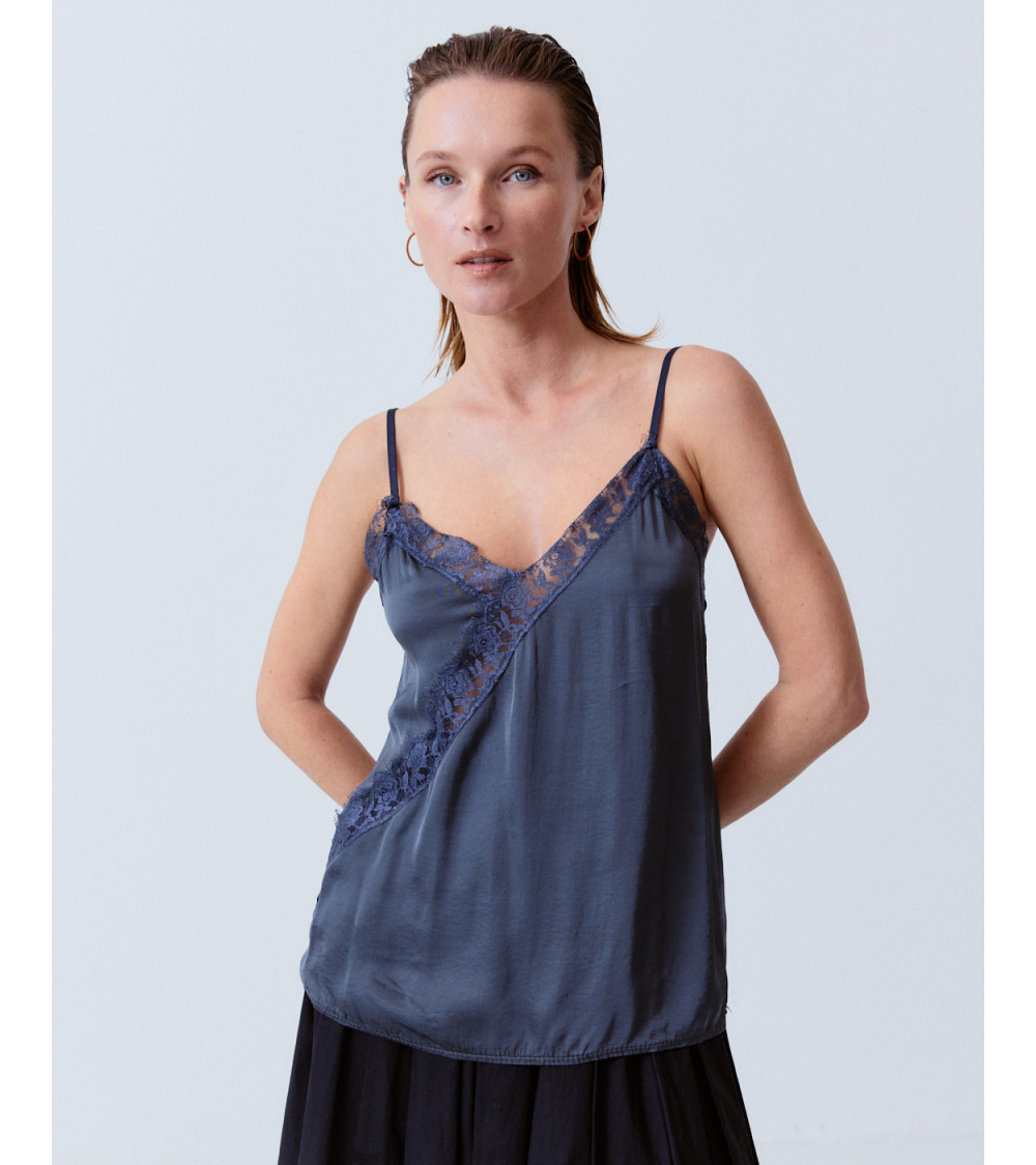 TOP LENCERO SATÍN ENCAJE CRUZADO AJUSTABLE | MULAYA