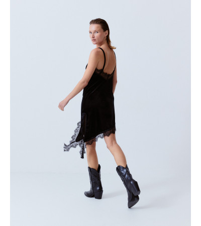 VESTIDO LENCERO ASIMÉTRICO TERCIOPELO ENCAJE | MULAYA