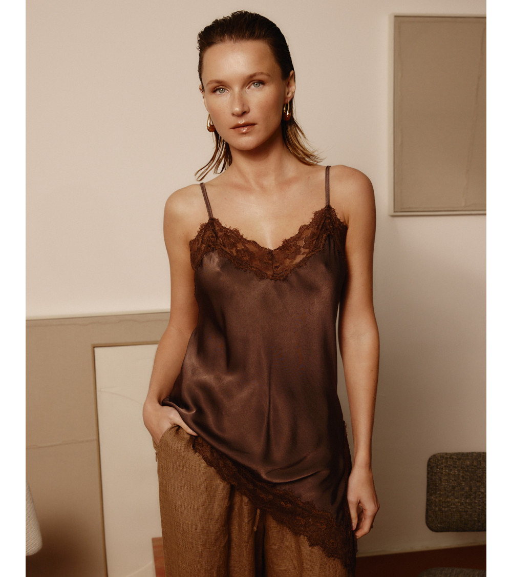 Top Lencero Pico Encaje Asimétrico Viscosa | MULAYA