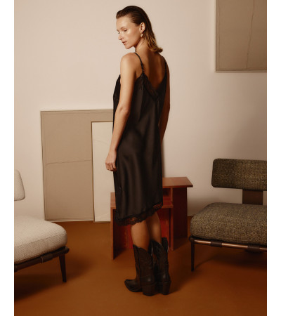 VESTIDO CORTO LENCERO SATÍN ENCAJE AJUSTABLE | MULAYA