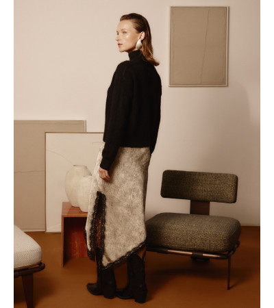 FALDA ASIMÉTRICA SATÍN ENCAJE ESTAMPADA | MULAYA