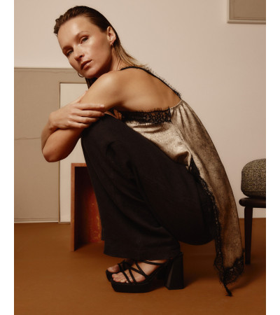 TOP LENCERO SATÍN ENCAJE ASIMÉTRICO | MULAYA