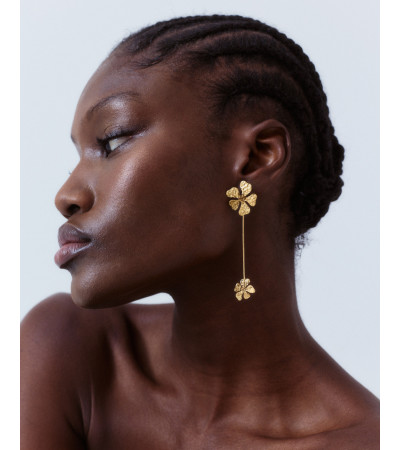 PENDIENTES LARGOS FLOR DORADA ACERO | MULAYA