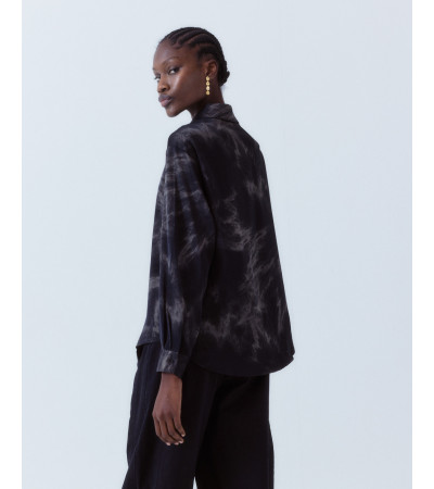 CAMISA SATINADA EFECTO BRILLO FLUIDA | MULAYA