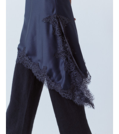 VESTIDO LENCERO SATINADO ENCAJE ASIMÉTRICO | MULAYA