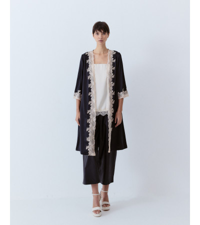 KIMONO SATÉN ENCAJE LARGO MANGA ANCHA | MULAYA