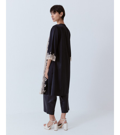 KIMONO SATÉN ENCAJE LARGO MANGA ANCHA | MULAYA