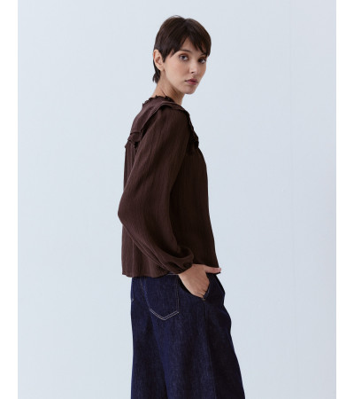 BLUSA VOLANTES BRILLOS VISCOSA ESCOTE V | MULAYA