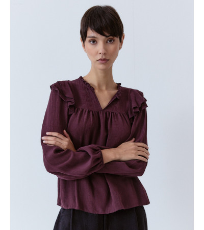 BLUSA VOLANTES BRILLOS VISCOSA ESCOTE V | MULAYA