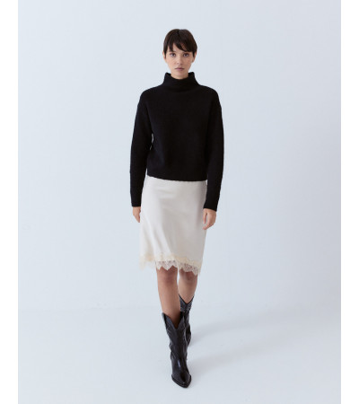 FALDA MINI SATÉN ENCAJE AJUSTADA | MULAYA