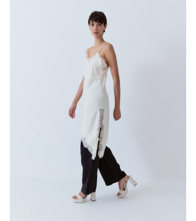 VESTIDO LENCERO SATINADO ENCAJE ASIMÉTRICO | MULAYA