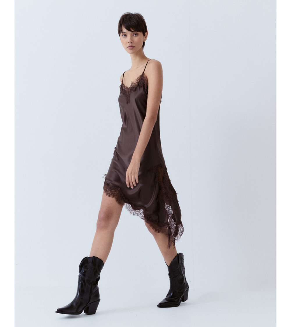 VESTIDO LENCERO SATINADO ENCAJE ASIMÉTRICO | MULAYA