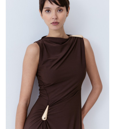 VESTIDO LARGO CUELLO BARCO APLIQUE DORADO | MULAYA