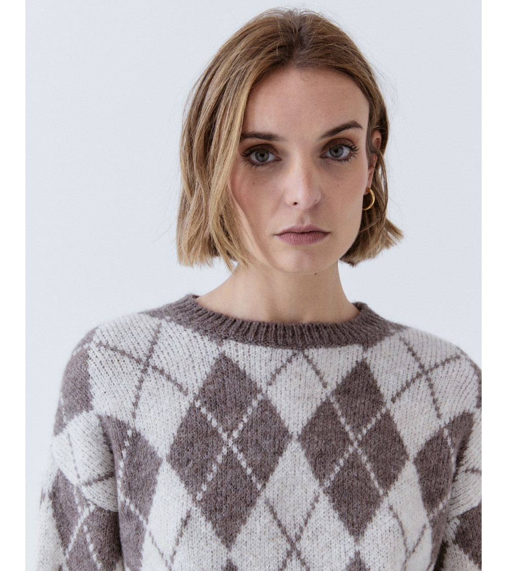 JERSEY DE PUNTO CON RELIEVE DE ROMBOS | MULAYA