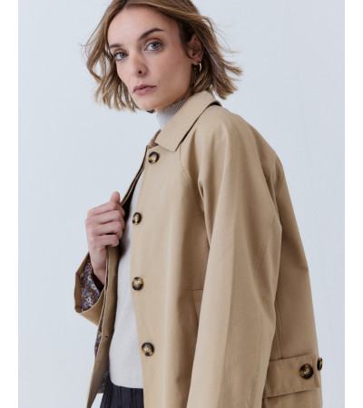 GABARDINA CORTA CON FORRO FLORES | MULAYA