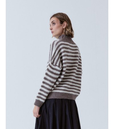 JERSEY RAYAS CUELLO ALTO A CONTRASTE | MULAYA