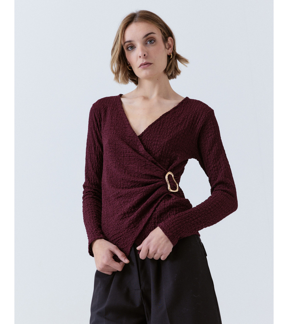 BLUSA CRUZADA MANGA LARGA DETALLE DORADO | MULAYA