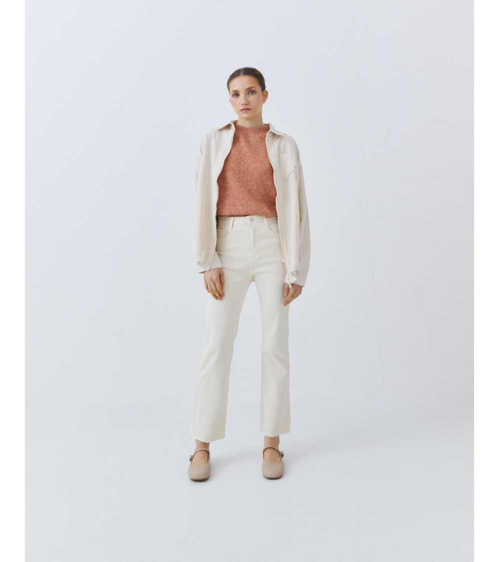 JEANS FLARE BAJO DESFLECADO | MULAYA