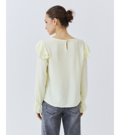 BLUSA CON VOLANTES EN HOMBROS Y PUÑOS | MULAYA