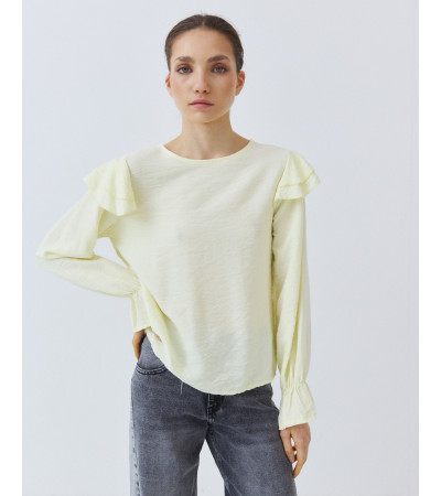 BLUSA CON VOLANTES EN HOMBROS Y PUÑOS | MULAYA