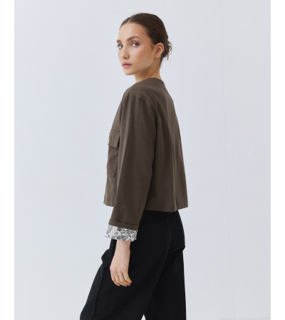 CHAQUETA CORTA CON BOLSILLOS Y CUELLO REDONDO | MULAYA