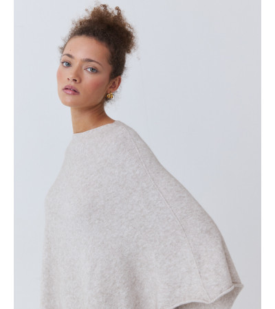 CAPA DE PUNTO GRUESO CON CUELLO BARCO | MULAYA