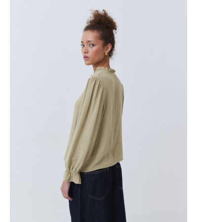 BLUSA DETALLE VOLANTES CON ESTAMPADO DE RAYAS | MULAYA