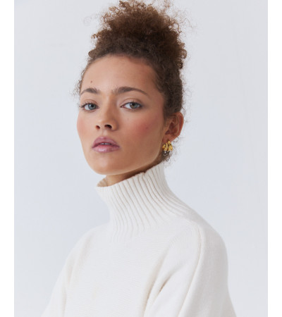 JERSEY DE PUNTO HOLGADO CON CUELLO ALTO | MULAYA