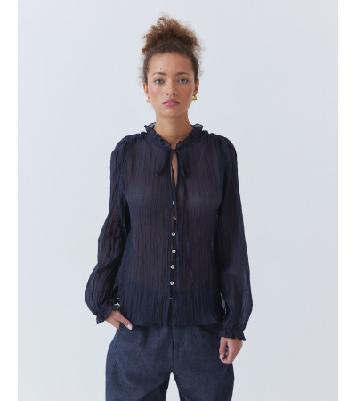 BLUSA SEMITRANSPARENTE LAZADA Y BOTONES | MULAYA